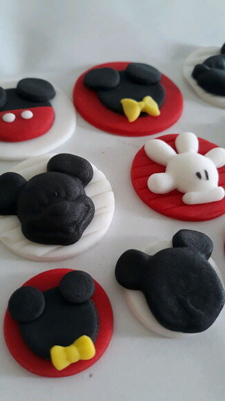 Kit 40 Apliques de açúcar Mickey