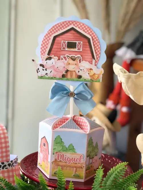 Arquivo de Corte centro de mesa  Fazendinha aquarela