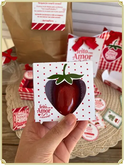 Arquivo de Corte Caixa Morango do Amor