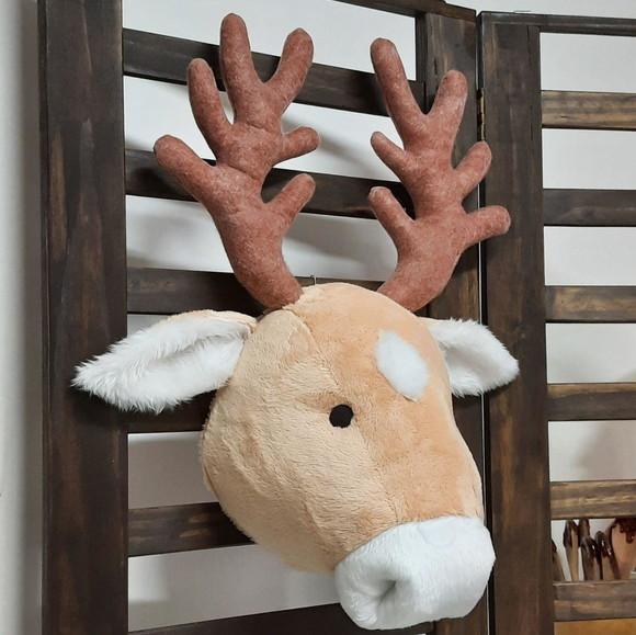 Cabeça de Alce Falsa Taxidermia.