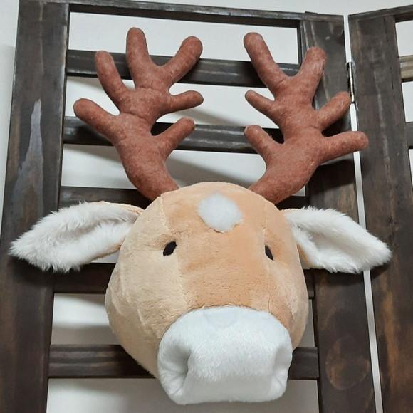 Cabeça de Alce Falsa Taxidermia.