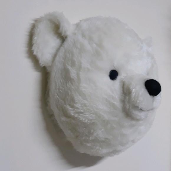 Cabeça de Urso Branco Falsa Taxidermia