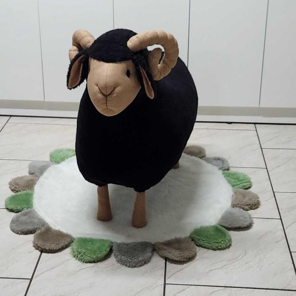 Carneiro com 75 cm