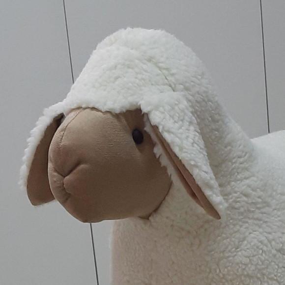 Carneiro para Decoração