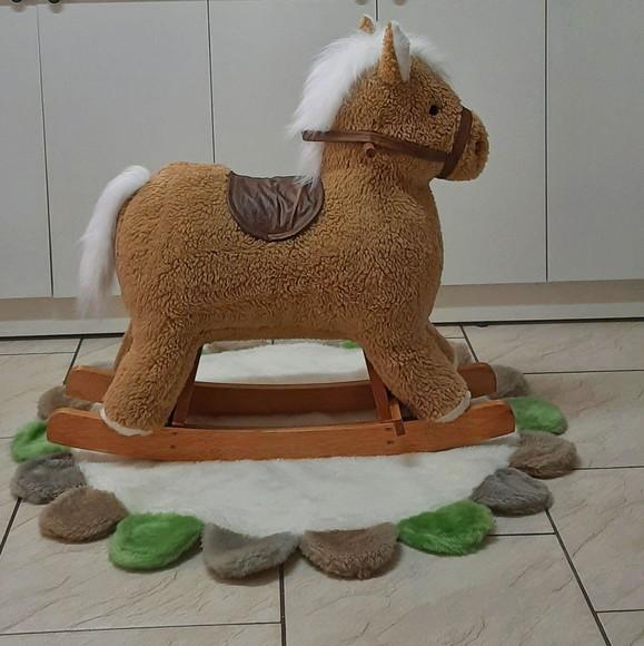 Cavalo  de Balanço