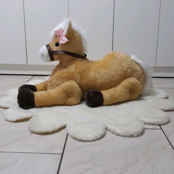 Cavalinho de Pelúcia Articulado.