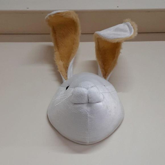 Coelho Falsa Taxidermia em Pelúcia