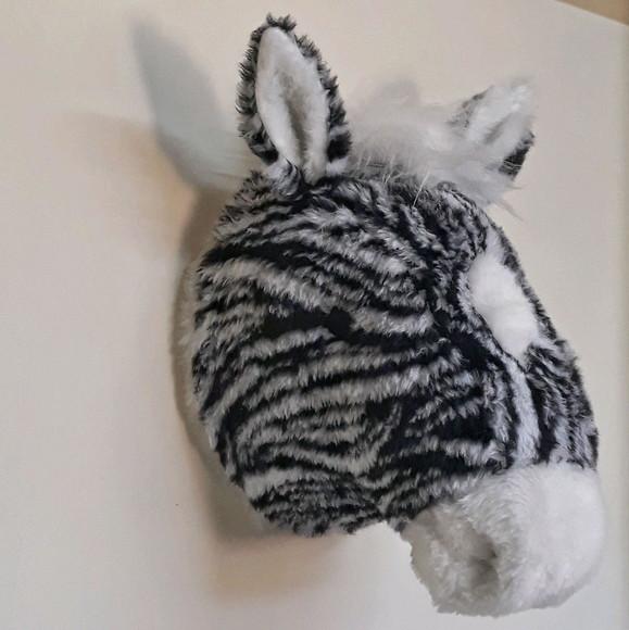 Falsa Taxidermia em Pelúcia Zebra