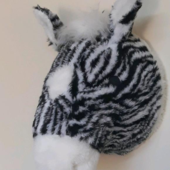 Falsa Taxidermia em Pelúcia Zebra