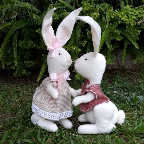 Kit Casal de Coelhos para Decoração