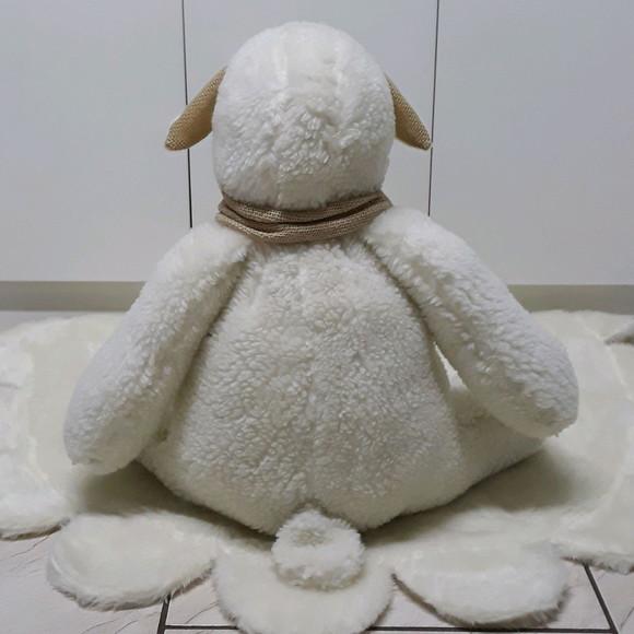 Ovelha em Pelúcia