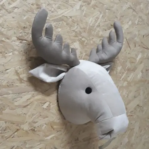 Cabeça de Alce Falsa Taxidermia.