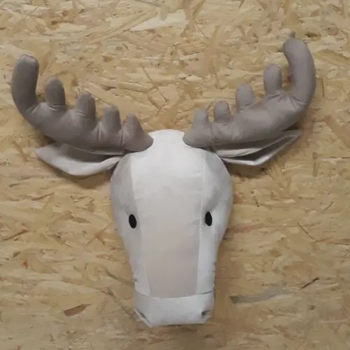 Cabeça de Alce Falsa Taxidermia.