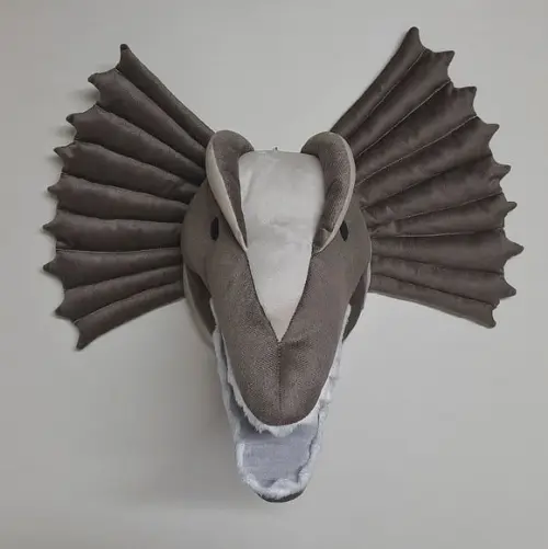 Cabeça de Dinossauro Falsa Taxidermia.