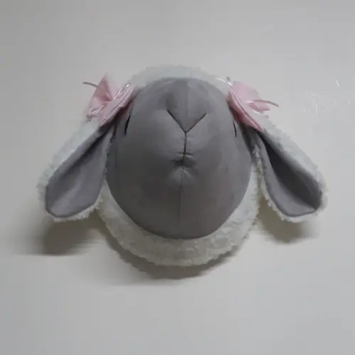 Cabeça de Ovelha Falsa Taxidermia