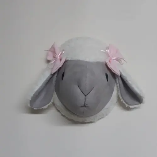 Cabeça de Ovelha Falsa Taxidermia