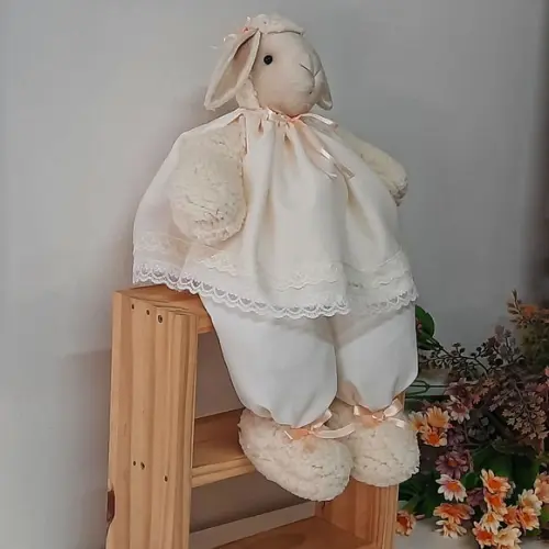 Carneirinha de Vestido