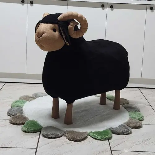 Carneiro com 75 cm