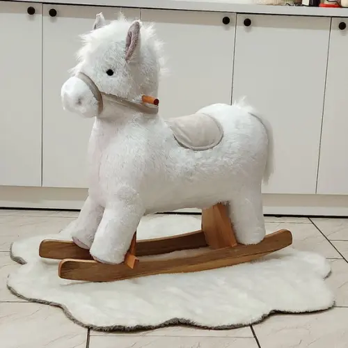 Cavalinho de Balanço Branco
