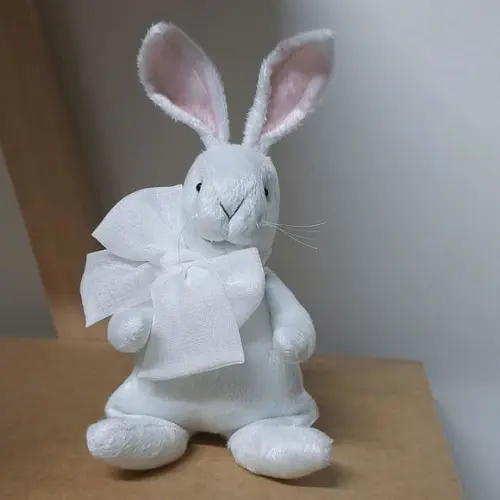 Coelho em Pelúcia para Decoração