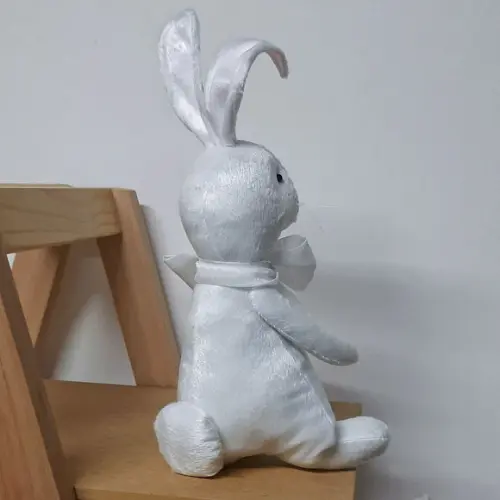 Coelho em Pelúcia para Decoração