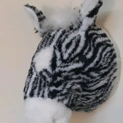 Falsa Taxidermia em Pelúcia Zebra