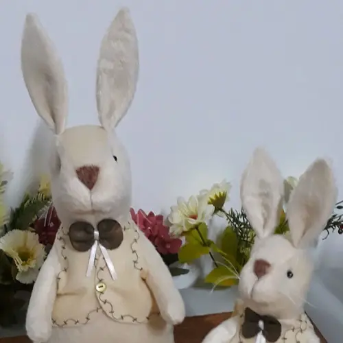 Família de Coelhos em Pelúcia