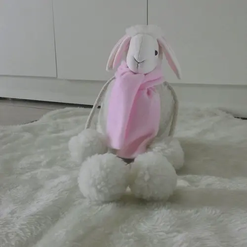 Ovelha Com Pernas De Corda Rosa