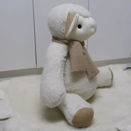 Ovelha em Pelúcia