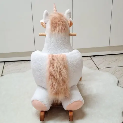 Pelúcia Unicórnio de Balanço