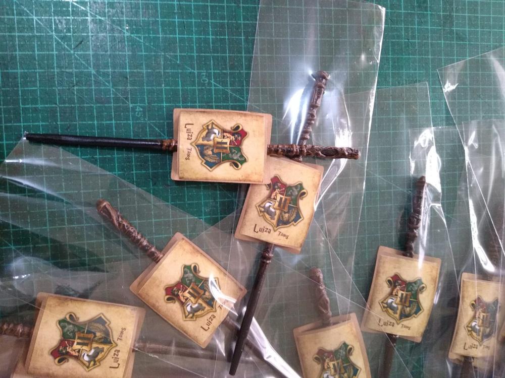 Lembrancinha Harry Potter | Kit 20 varinhas mágicas