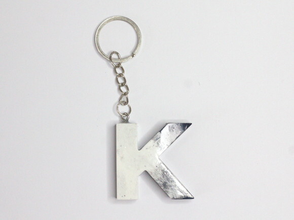 Kit 05 Chaveiros Letras Sortidas | Resina