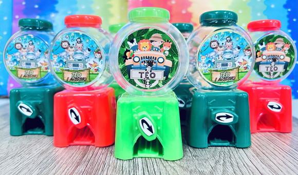 20 Lembrancinha Safari Candy Machine