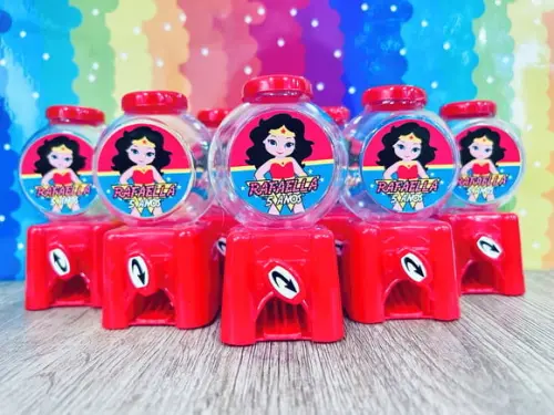 20 Lembrancinha Mulher Maravilha Candy Machine