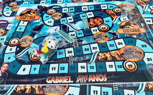 20 Jogo de Tabuleiro Festa Jurassic World