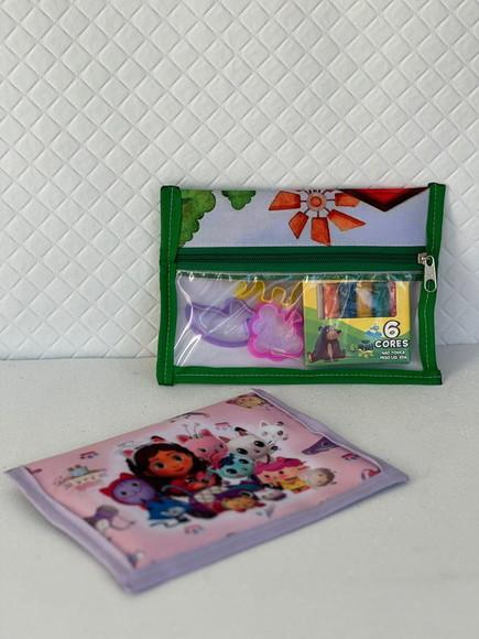 Necessaire Pers. Casa Mágica + Kit Massinha e Modeladores
