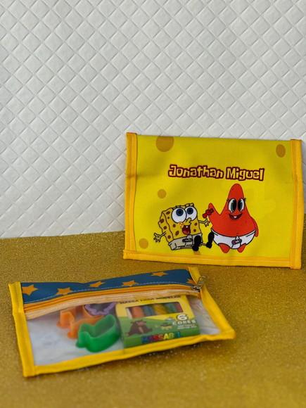 Necessaire Persona. Bob Esponja + Kit Massinha e Modeladores
