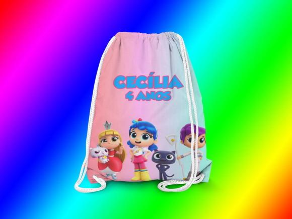 Mochilinha Personalizada Vera e o Reino do Arco Iris