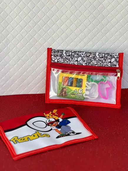 Necessaire Pers. Pokemon + Kit Massinha e Modeladores