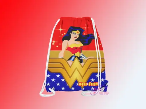 Mochilinha Personalizada Mulher Maravilha