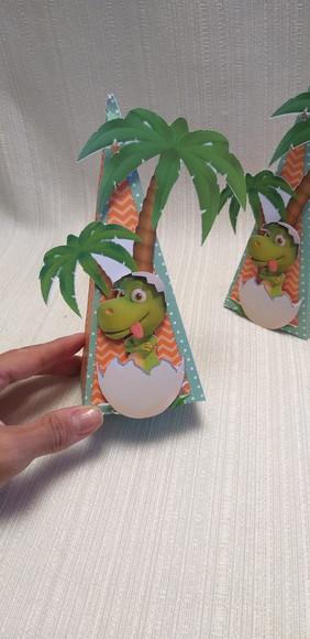 Caixa Pirâmide Dinossauro Baby