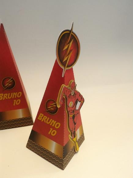 Caixa Pirâmide Flash