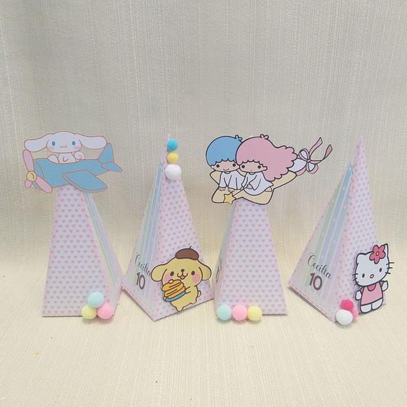 Caixa Pirâmide Hello Kitty