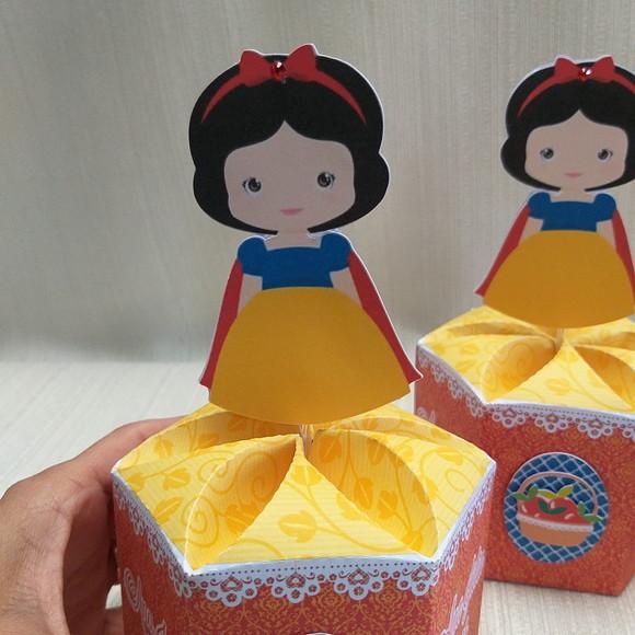 Centro de Mesa Branca de Neve
