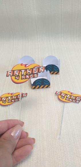 Topper com Forminhas Blaze