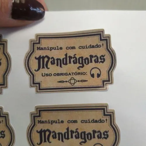 Adesivo Mandrágoras Garrafinha Harry Potter