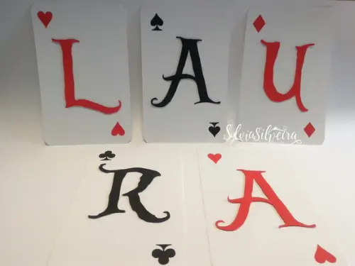 Bandeirola Carta Baralho Alice no Pais das Maravilhas