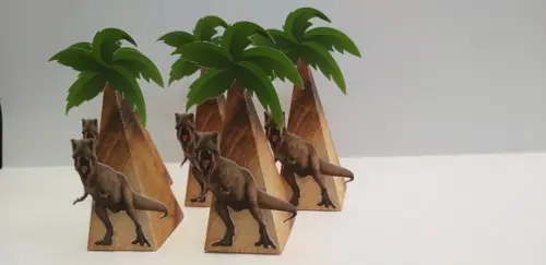Caixa Pirâmide Dinossauro
