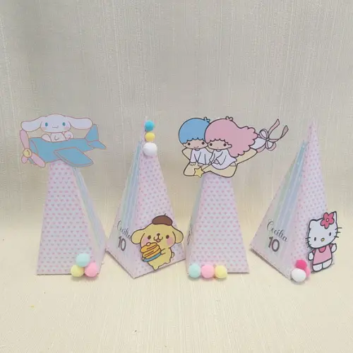 Caixa Pirâmide Hello Kitty