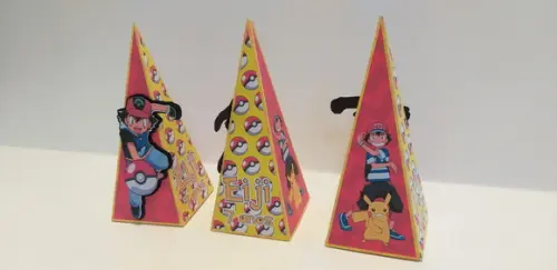 Caixa Pirâmide Pokemon